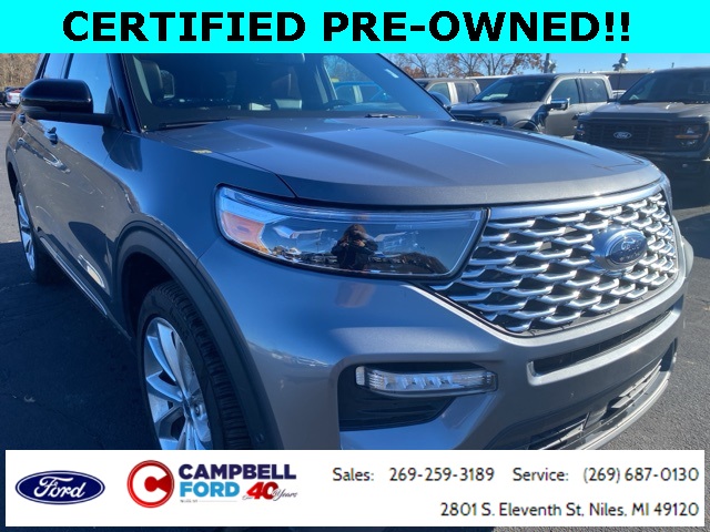 2022 Ford Explorer Platinum's photo