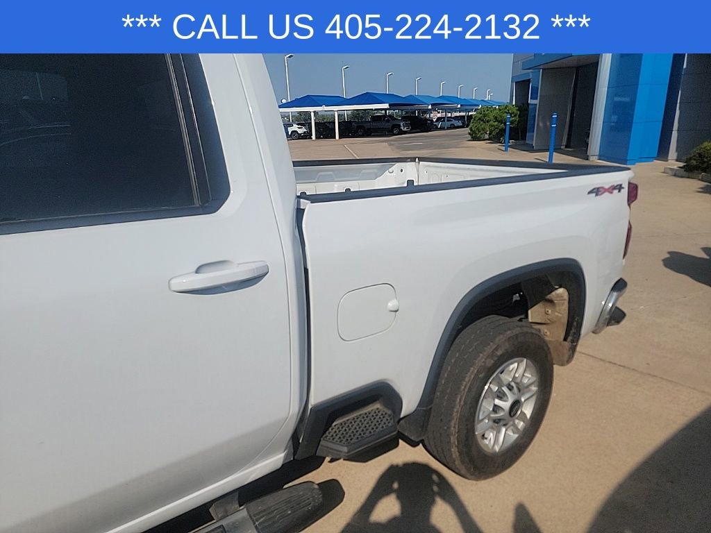 2024 Chevrolet Silverado 2500HD LT photo 9