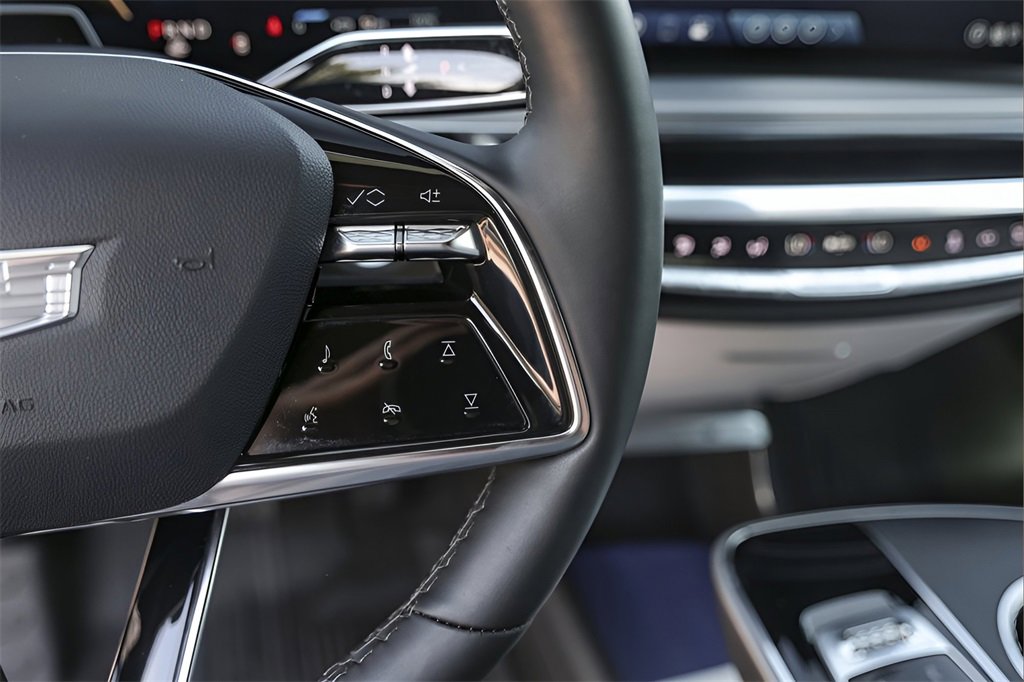 2024 Cadillac Lyriq Sport photo 11