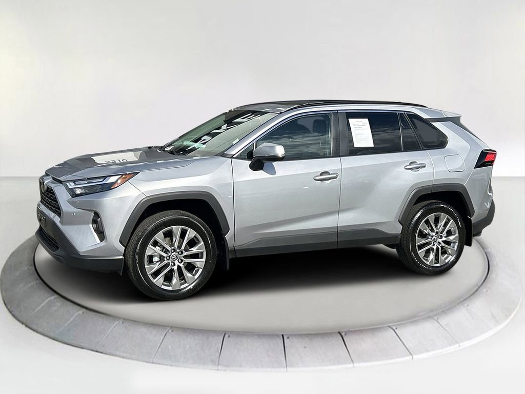 2024 Toyota RAV4 XLE Premium's photo