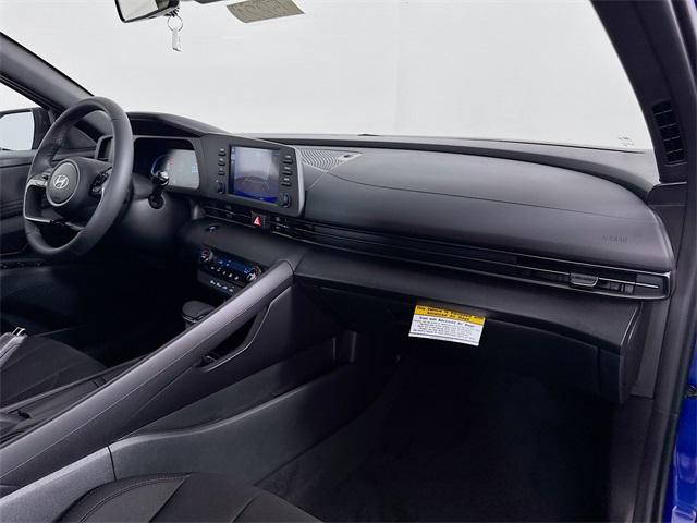 2025 Hyundai Elantra SEL Sport photo 34