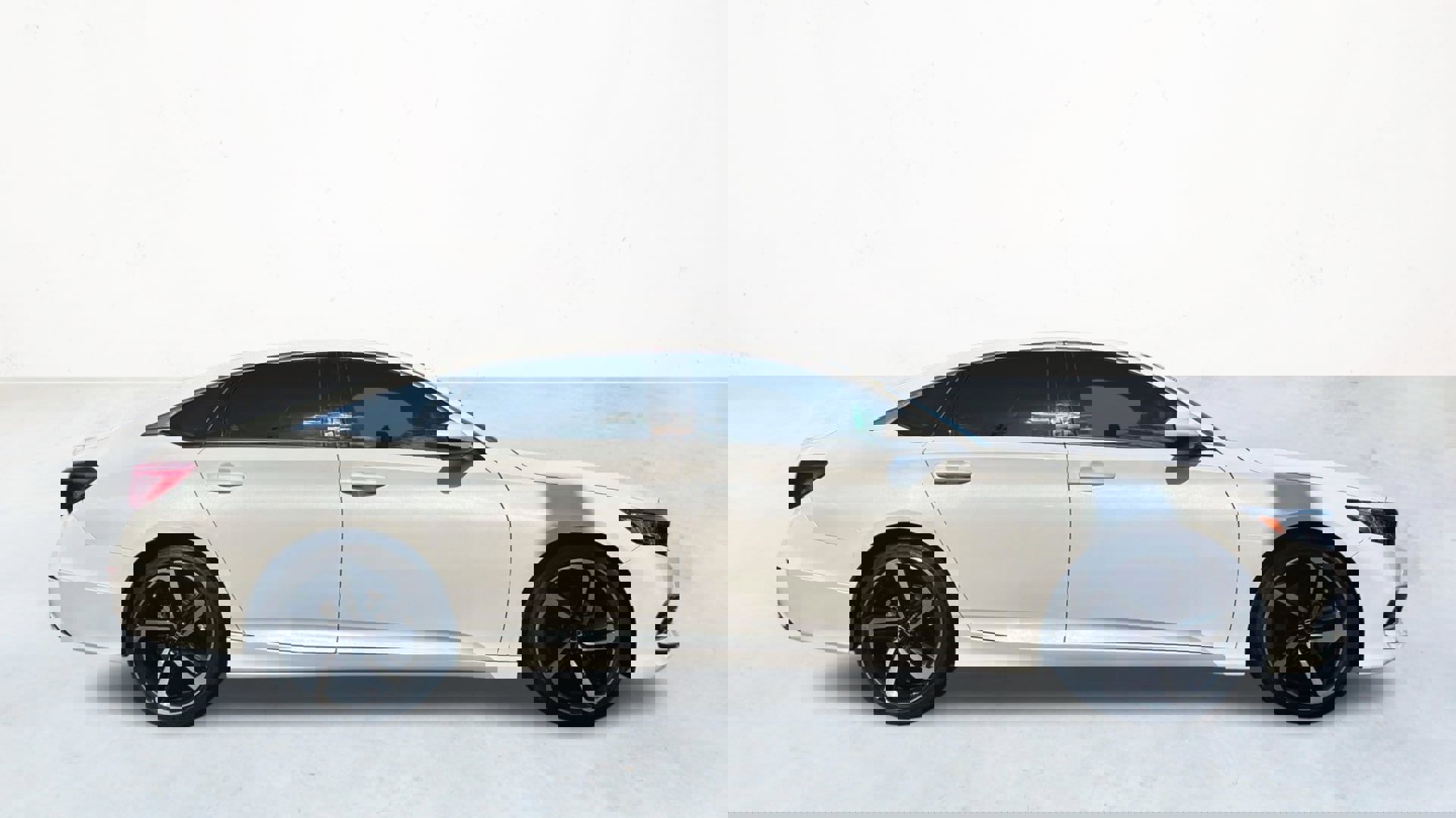 1HGCV1F37KA082328