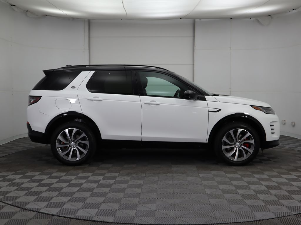 2025 Land Rover Discovery Sport SE photo 4