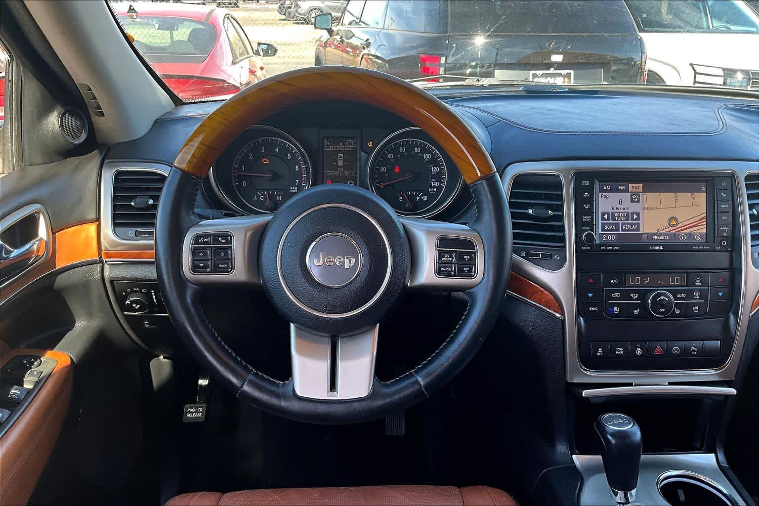 2013 Jeep Grand Cherokee Overland photo 4