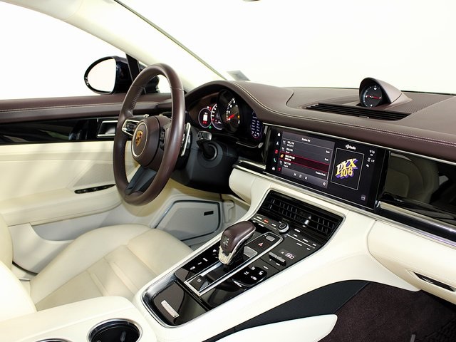 2022 Porsche Panamera 4 photo 28