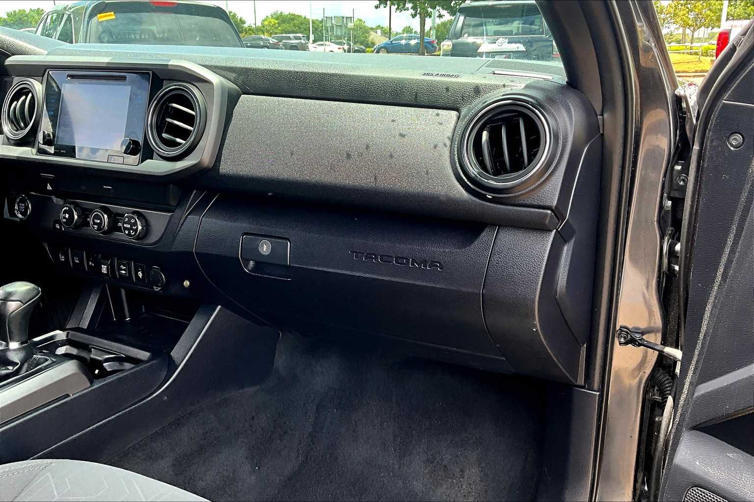 2019 Toyota Tacoma TRD photo 35