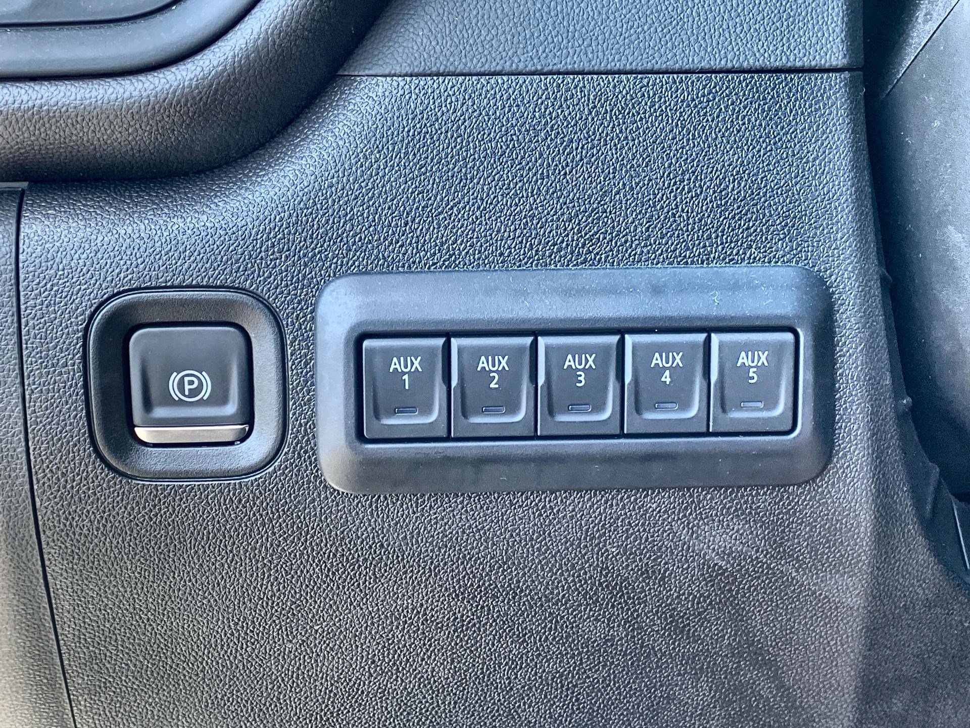 2025 Chevrolet Silverado 3500HD Work Truck photo 18
