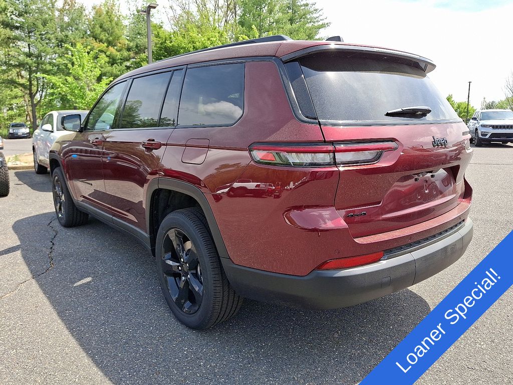 2025 Jeep Grand Cherokee Altitude X photo 3
