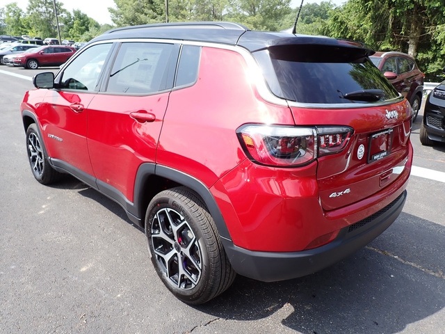 2025 Jeep Compass Limited photo 3