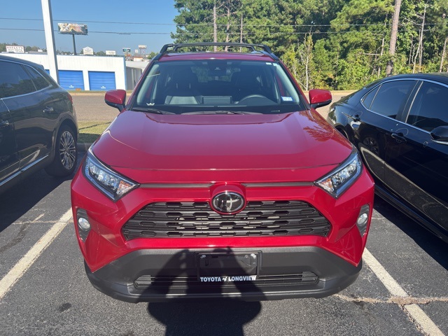 2020 Toyota RAV4 XLE Premium photo 2
