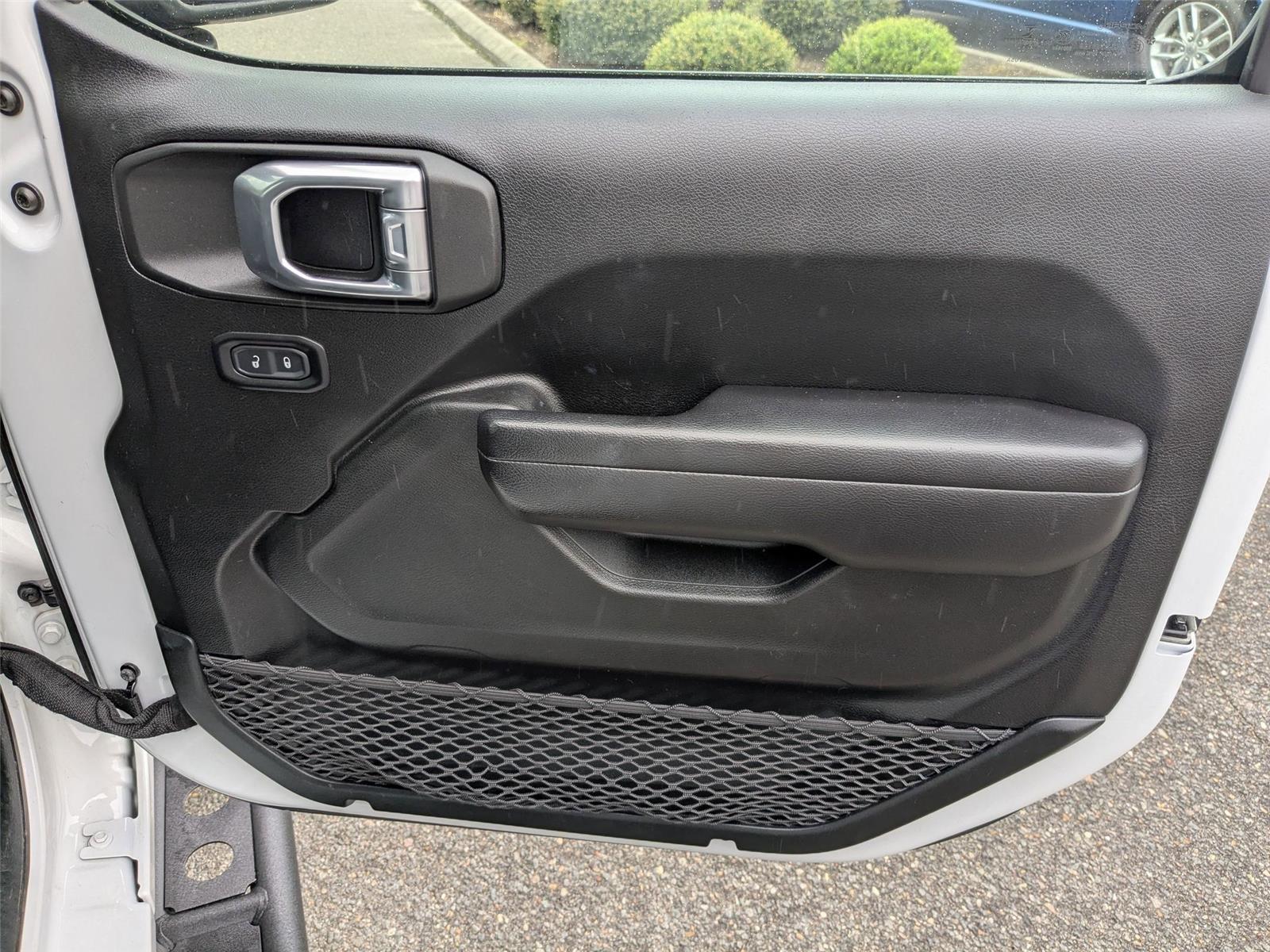 2021 Jeep Gladiator Mojave photo 28