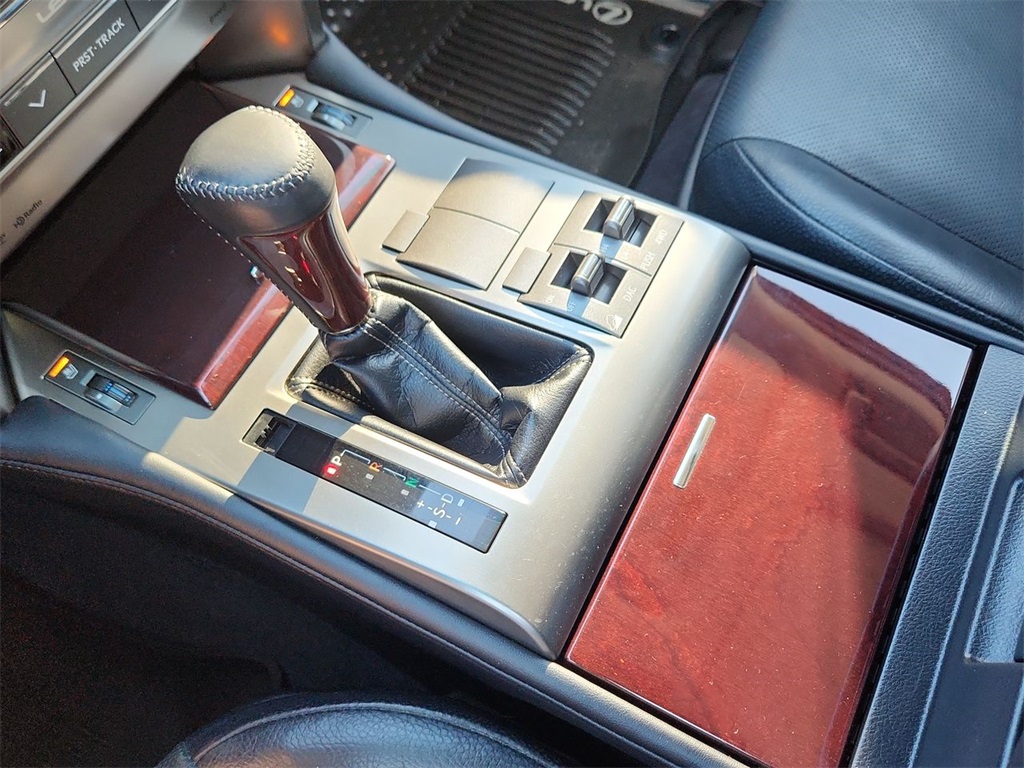 2017 Lexus GX 460 photo 16