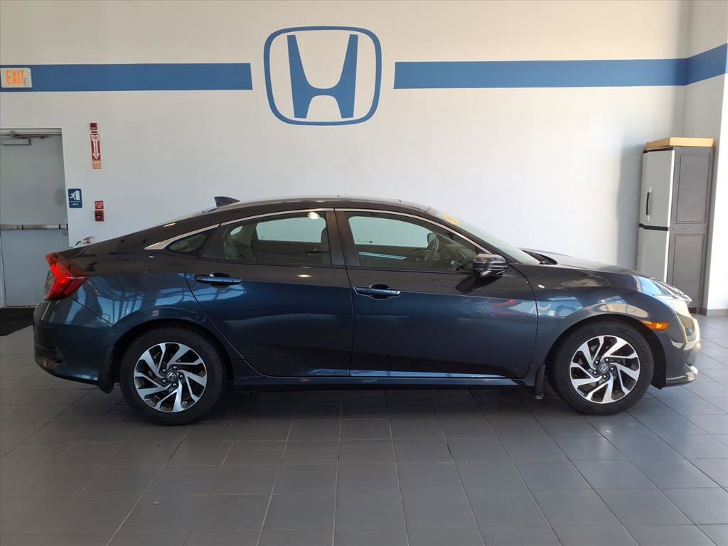 2017 Honda Civic EX photo 3