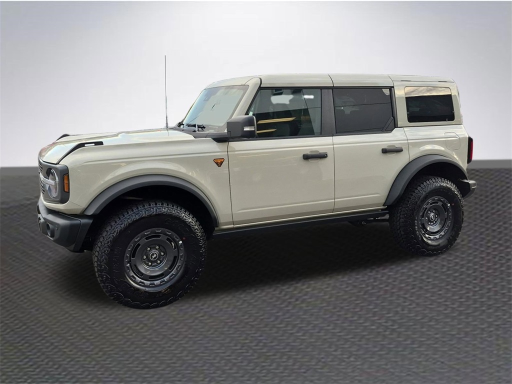 2025 Ford Bronco Badlands photo 2