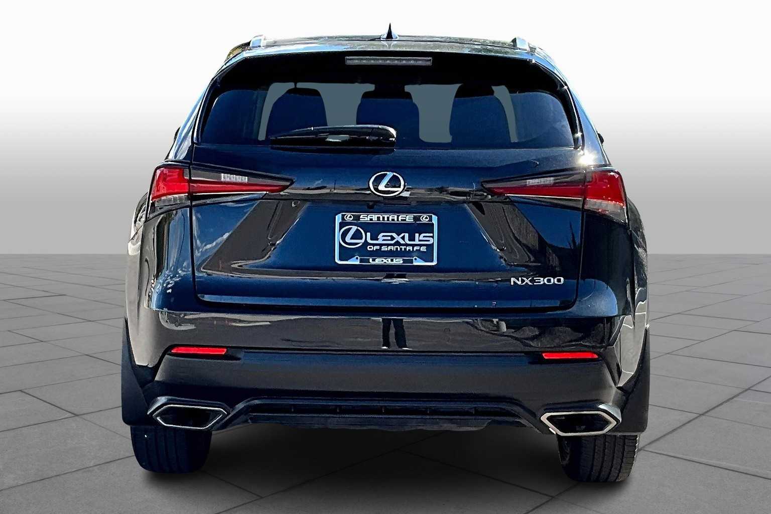 2021 Lexus NX Premium photo 4