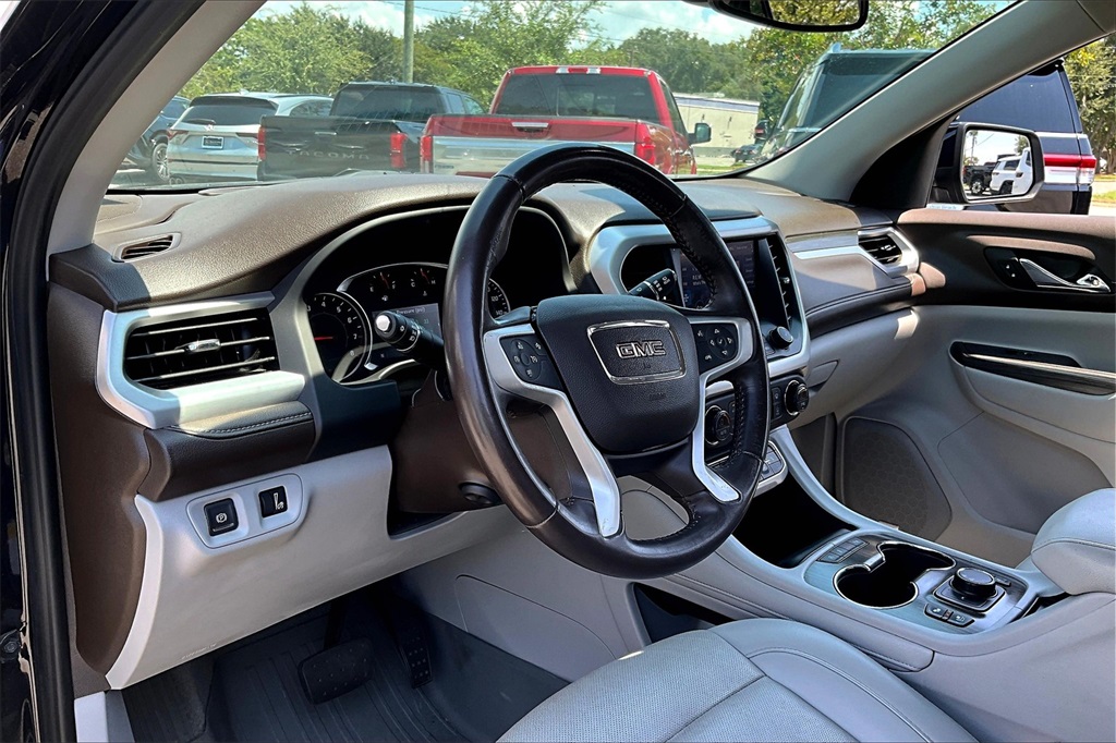 2021 Gmc Acadia SLT photo 17
