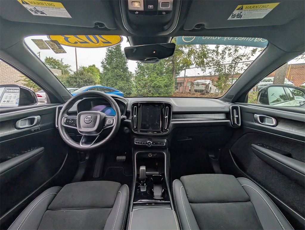 2023 Volvo C40 Recharge Plus photo 2