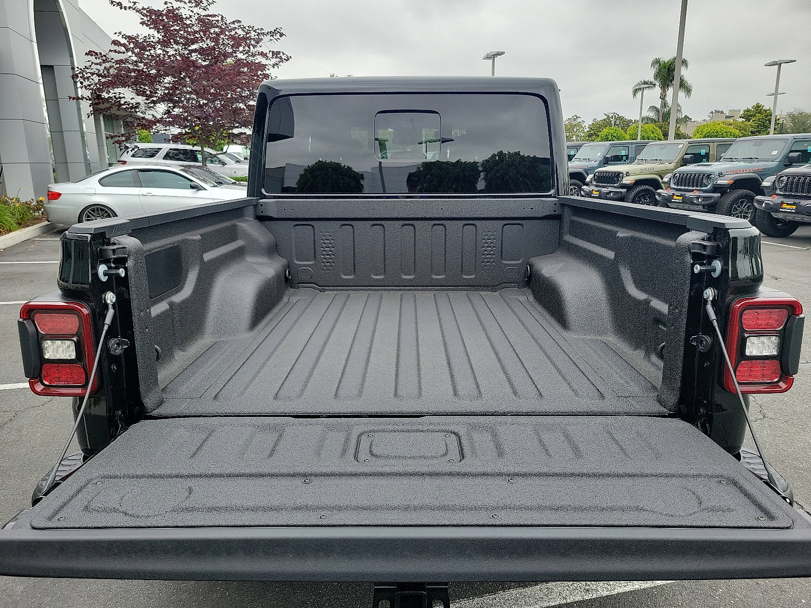 2025 Jeep Gladiator Rubicon photo 17