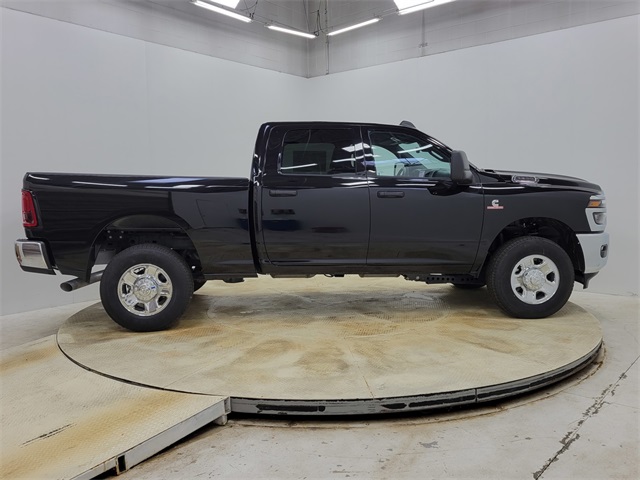 2025 Ram 2500 Tradesman photo 3