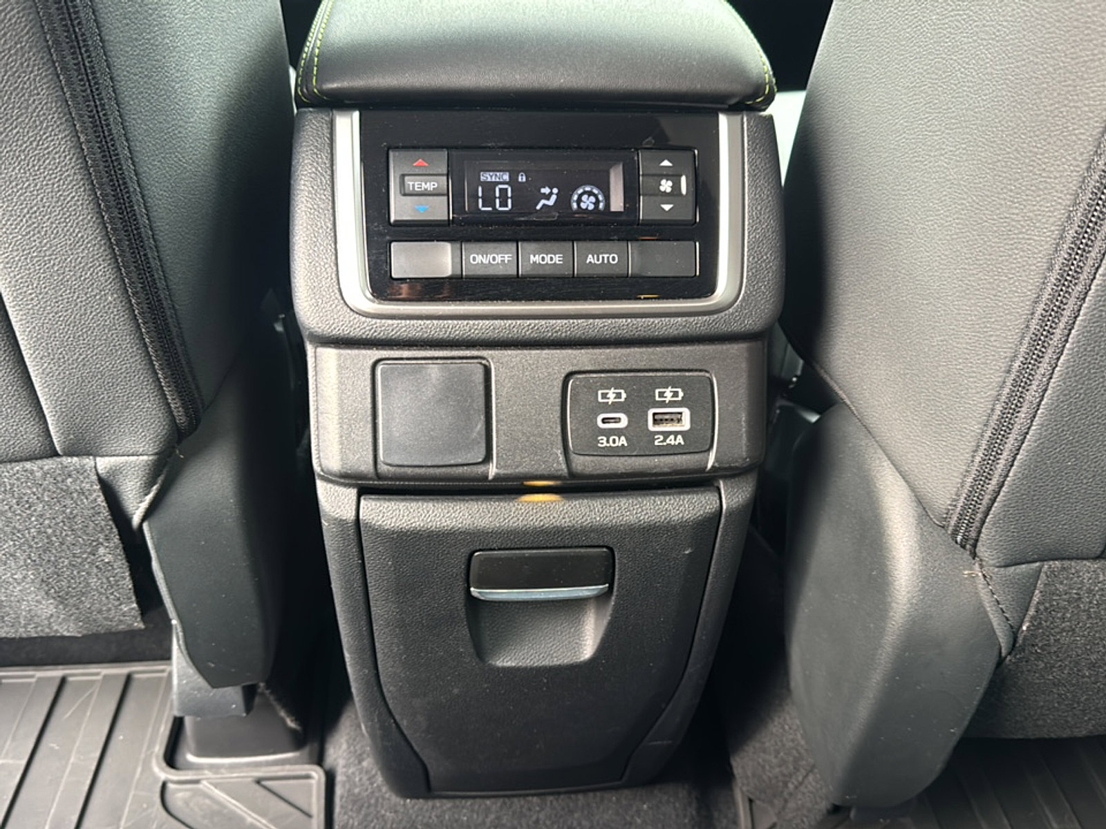 2023 Subaru Ascent Onyx Edition photo 23