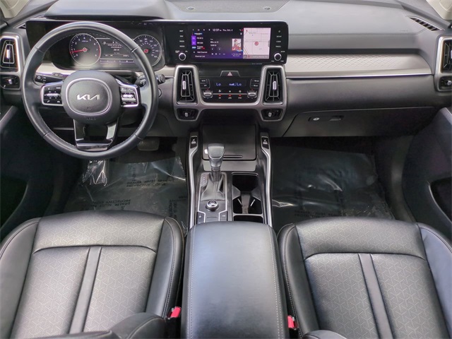 2023 Kia Sorento S photo 13