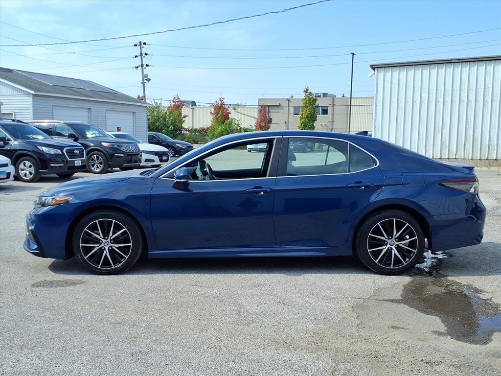 2023 Toyota Camry SE photo 4
