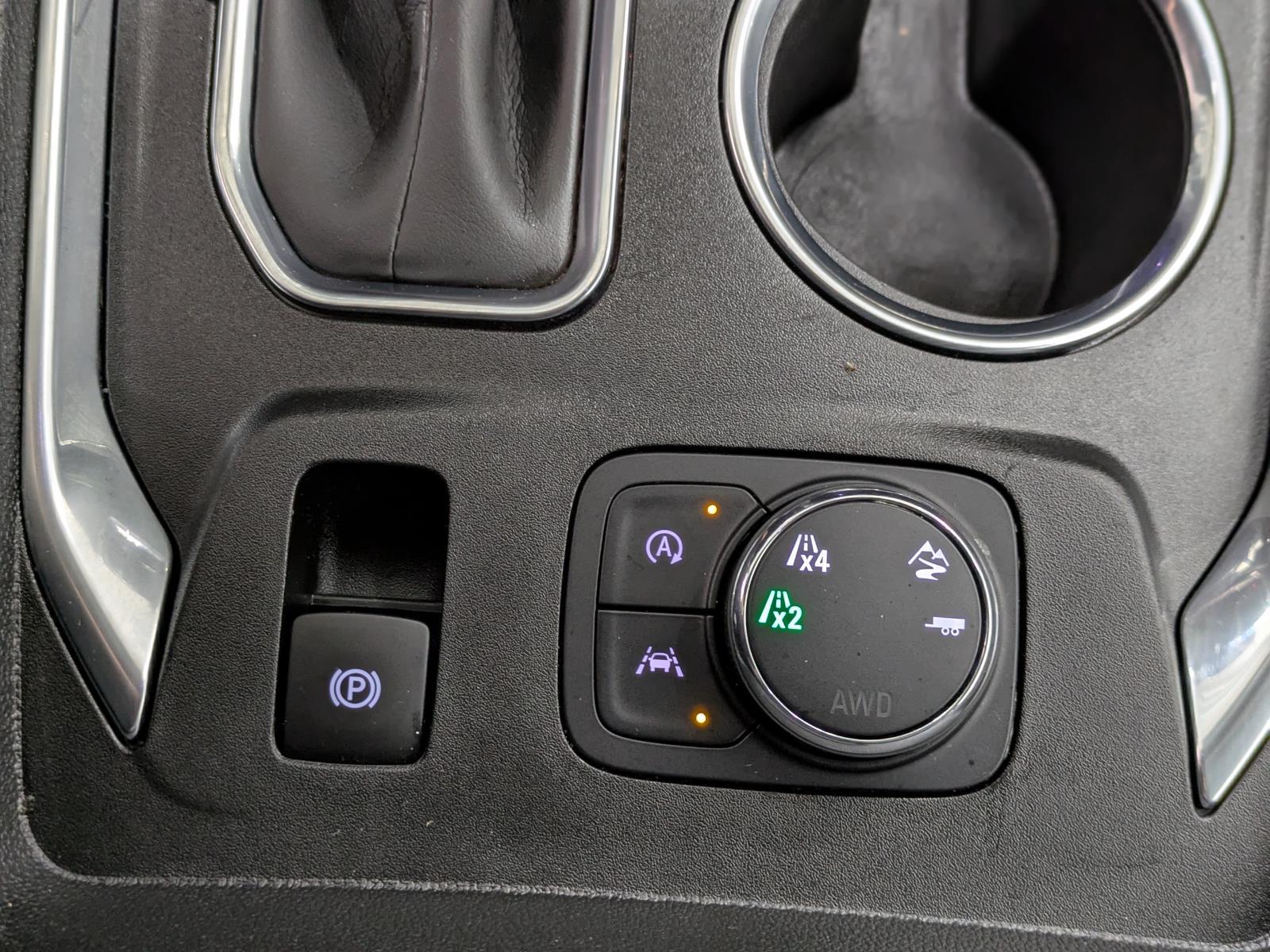 2023 Chevrolet Traverse Cloth photo 8
