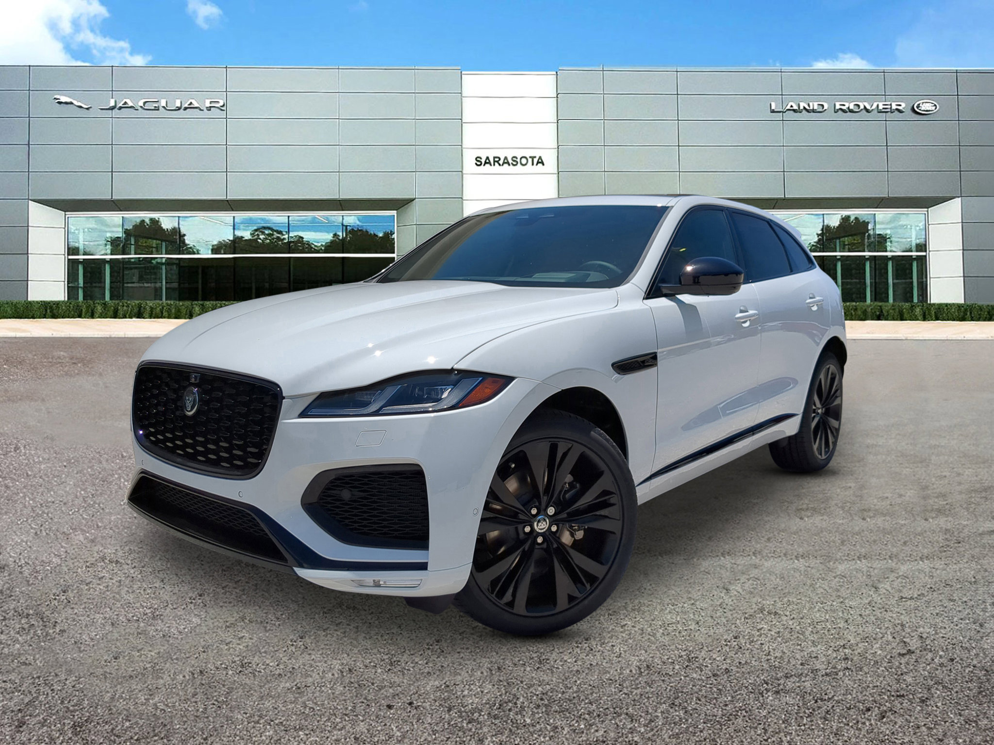 2026 Jaguar F-Pace R-Dynamic S's photo