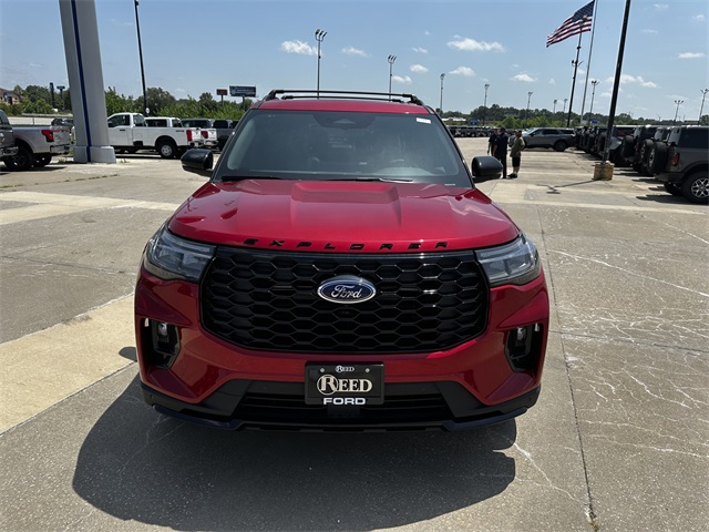 2025 Ford Explorer ST-Line photo 3