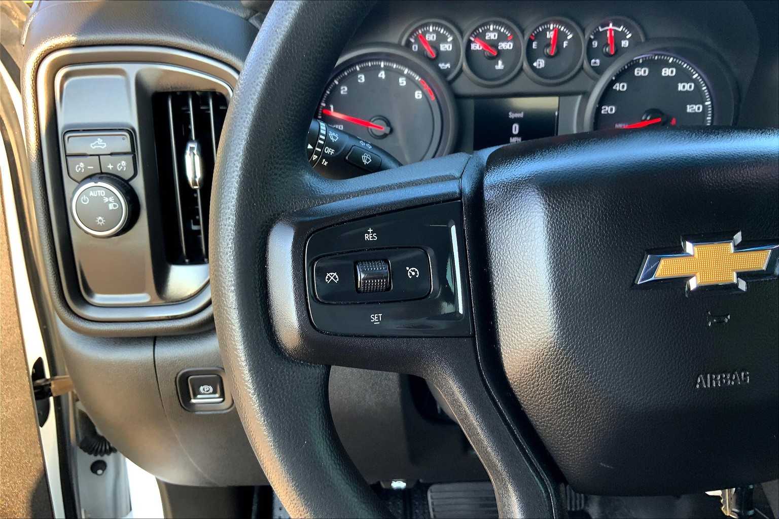 2021 Chevrolet Silverado 1500 Custom photo 22