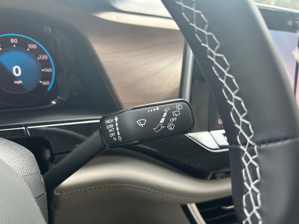 2026 Volkswagen Atlas SE Technology photo 12