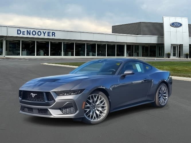 2025 Ford Mustang GT Premium's photo