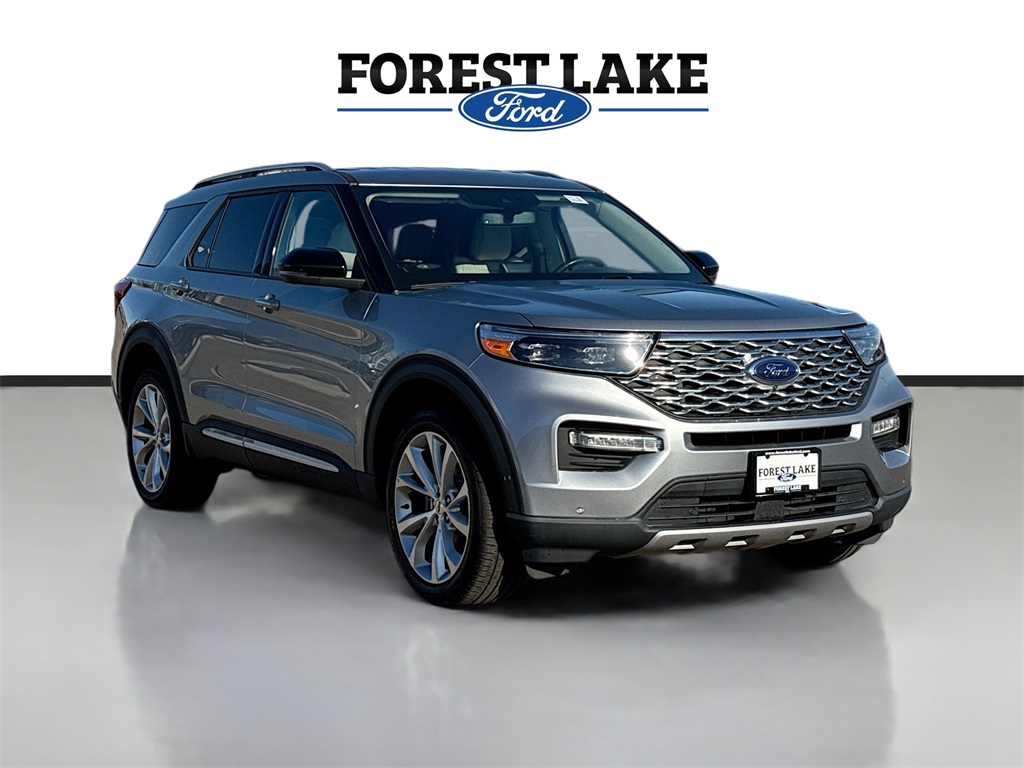 2022 Ford Explorer Platinum's photo