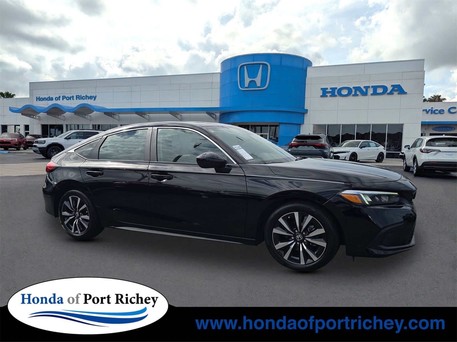 2024 Honda Civic Hatchback EX-L's photo