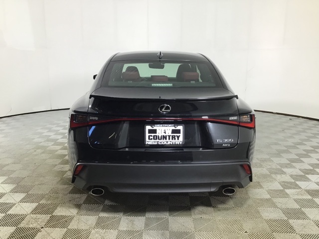 2022 Lexus IS 300 photo 6