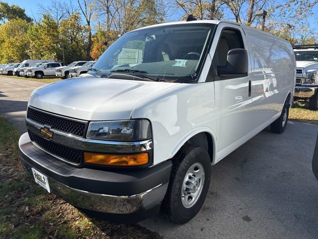 2025 Chevrolet Express Cargo Work Van's photo