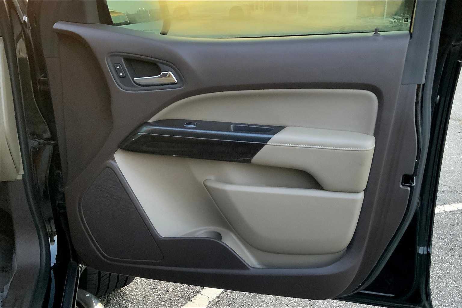 2017 Gmc Canyon SLT photo 19