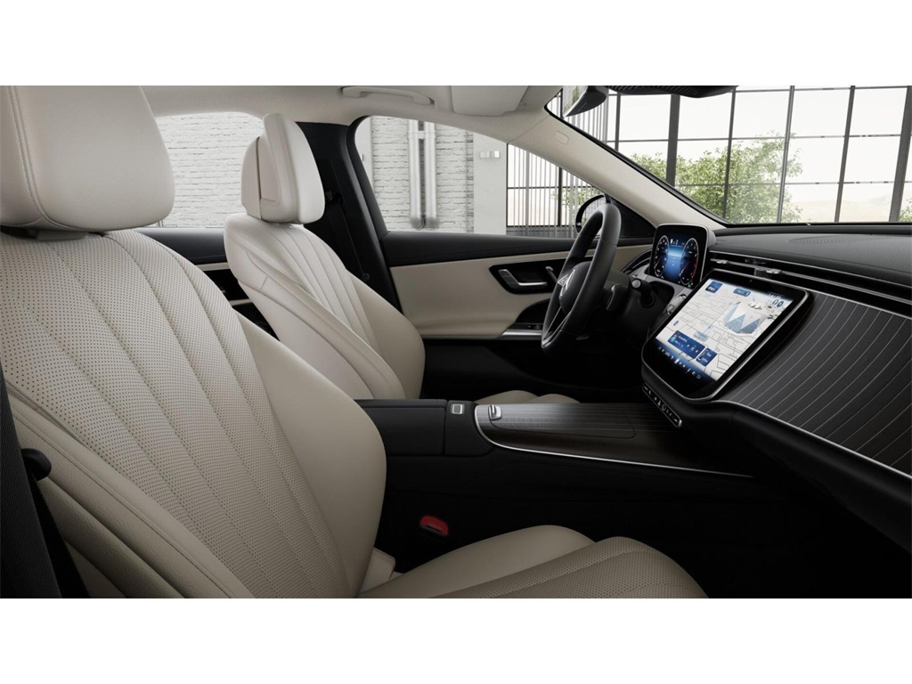 2026 Mercedes Benz E 450 4MATIC Sedan photo 4