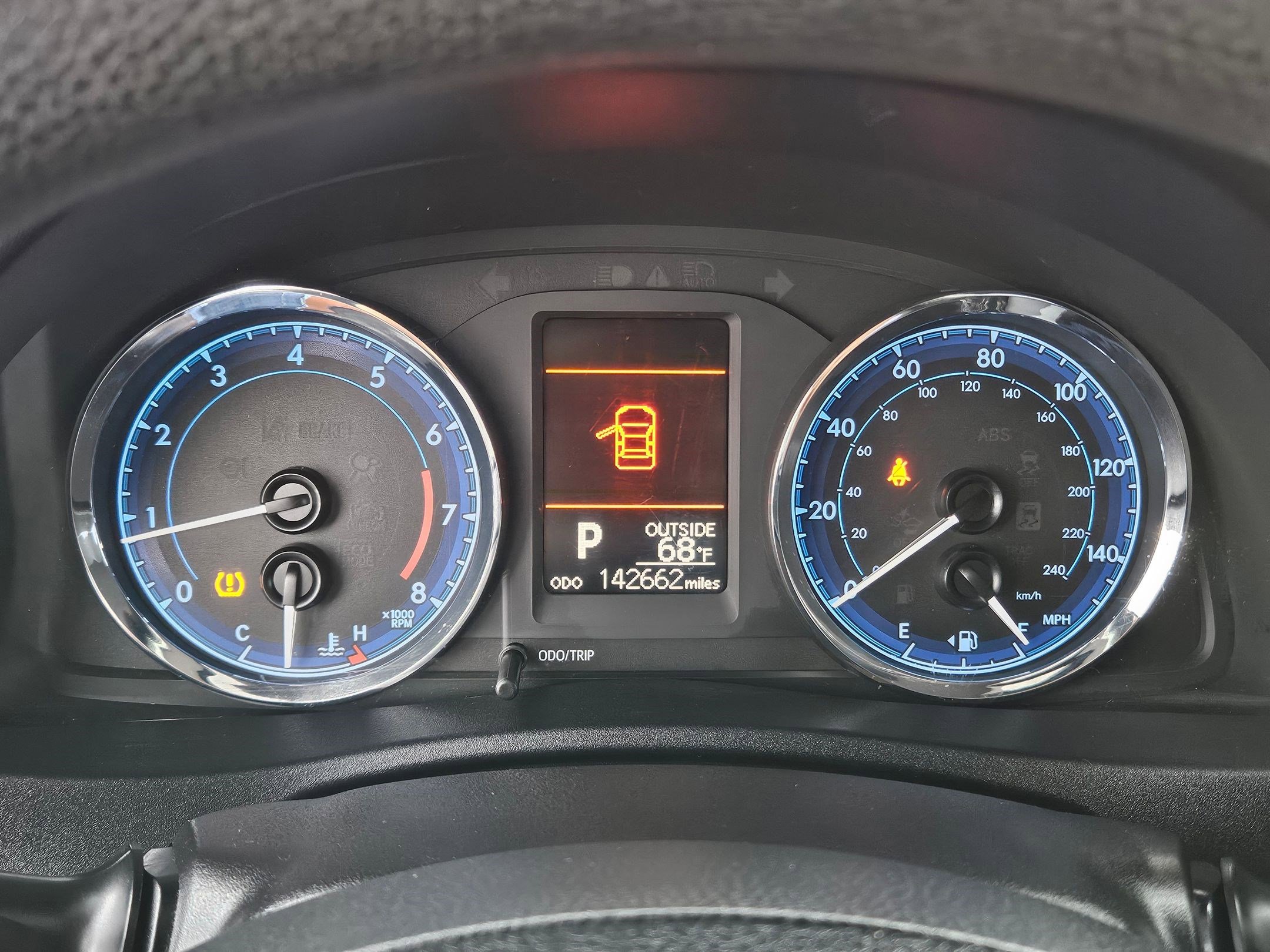 2018 Toyota Corolla L photo 19
