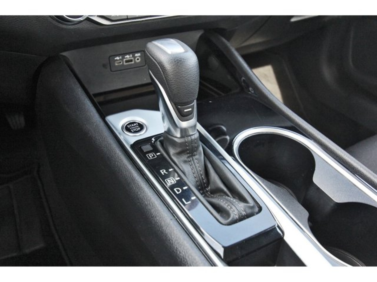 2024 Nissan Altima 2.5 SV Black at Robbins Nissan