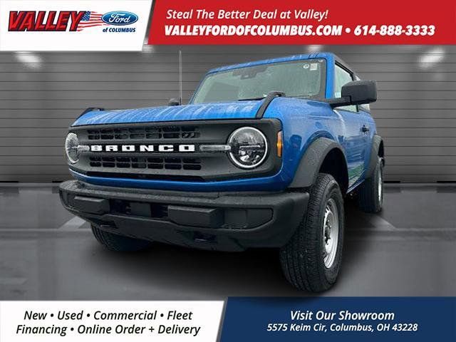 2025 Ford Bronco Base photo 3