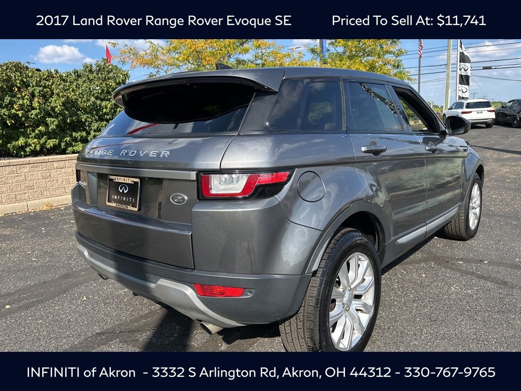 2017 Land Rover Range Rover Evoque SE photo 12