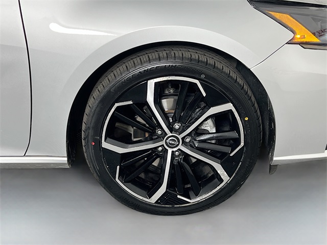 2023 Nissan Altima 2.5 SR photo 34