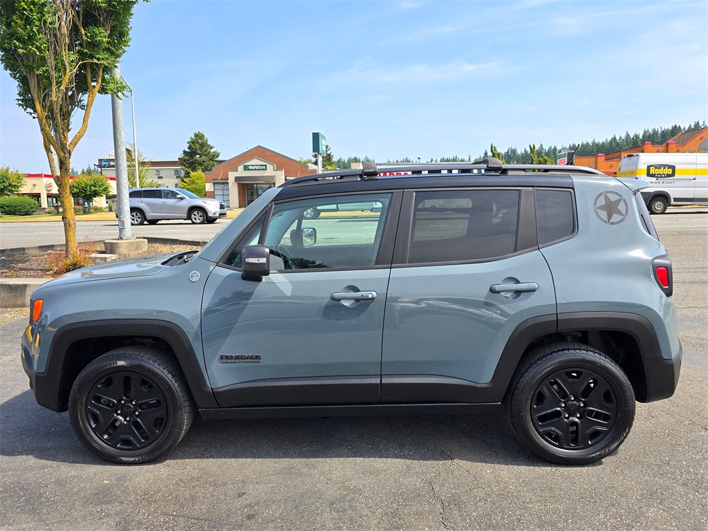2017 Jeep Renegade Trailhawk photo 6