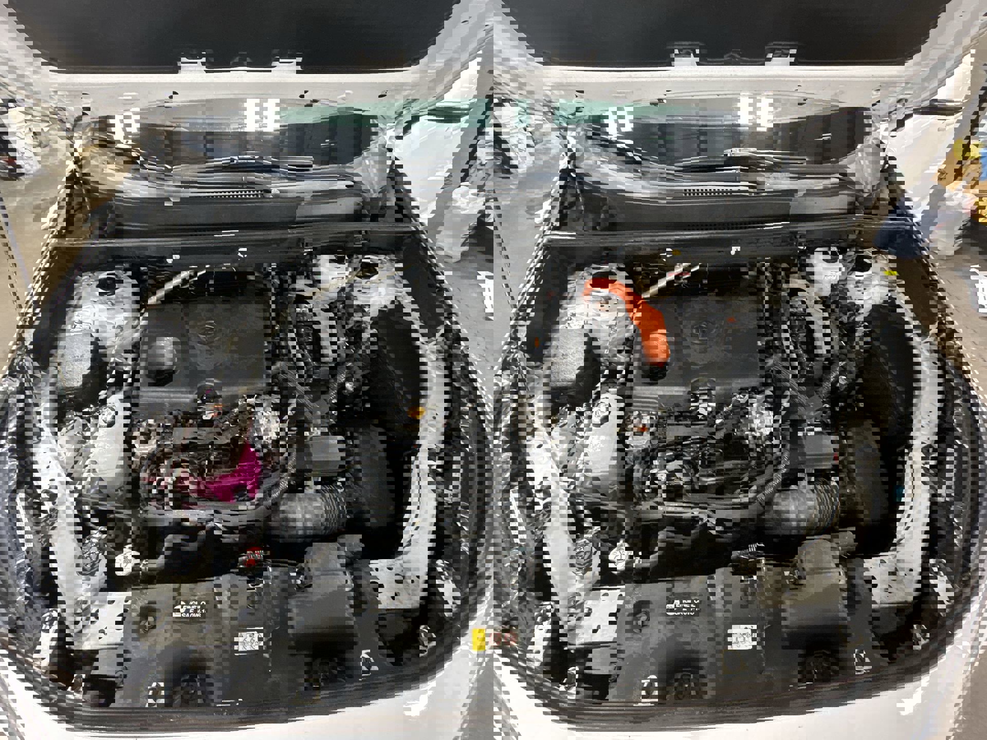 2022 Toyota RAV4 Hybrid XLE photo 26