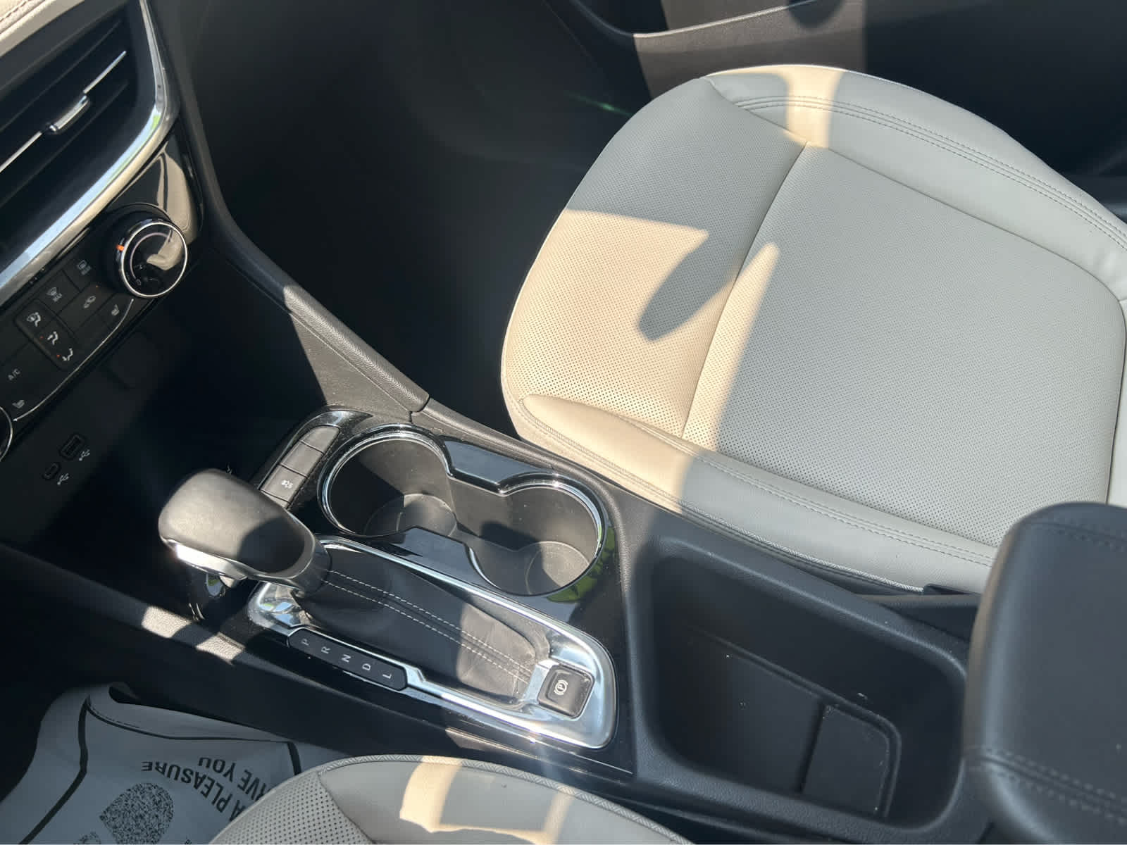 2024 Buick Encore GX Sport Touring photo 13