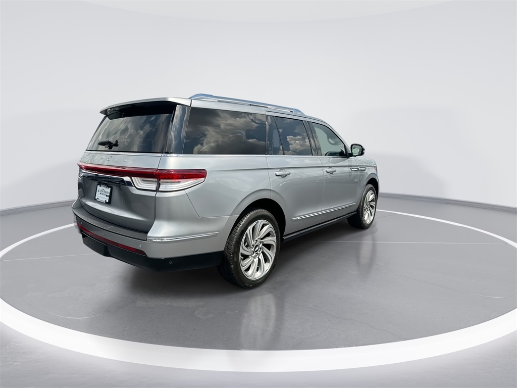 2023 Lincoln Navigator Reserve photo 8