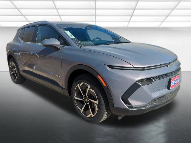 2026 Chevrolet Equinox EV 2LT's photo