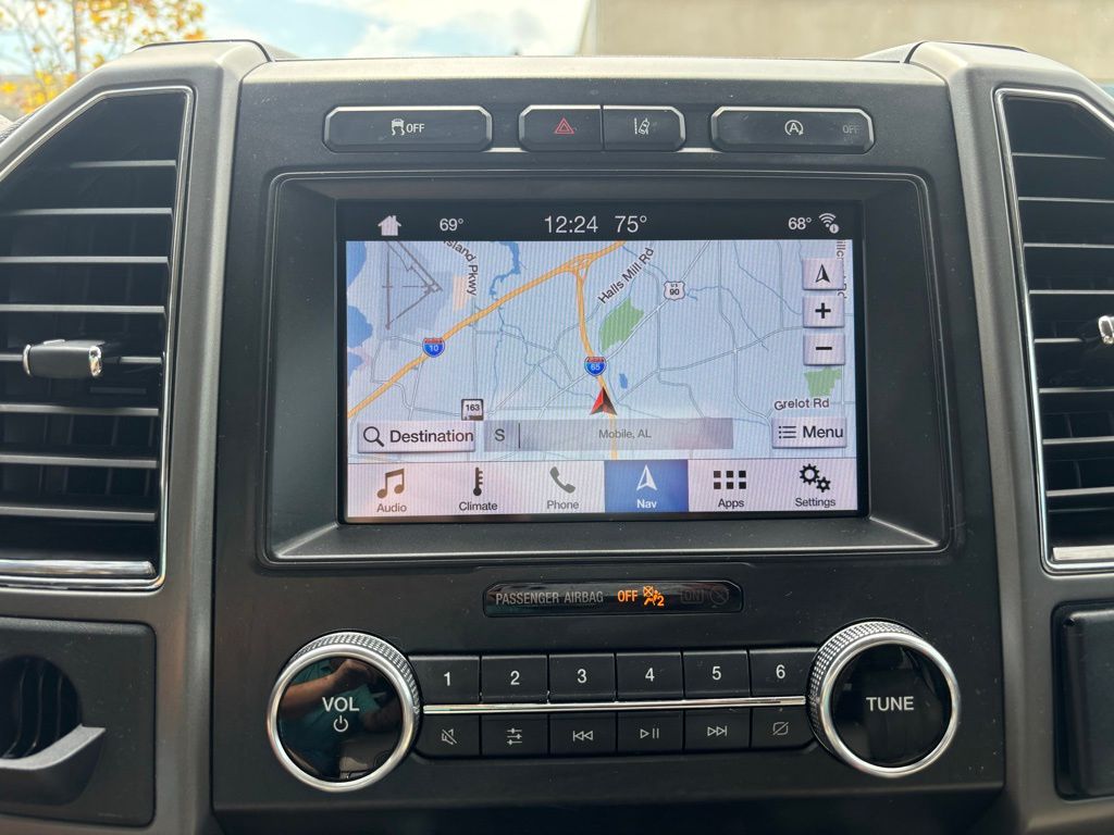 2019 Ford Expedition XLT photo 13