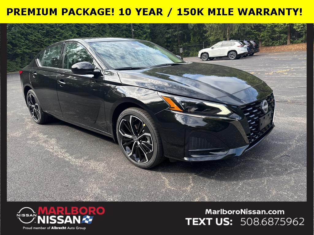 2025 Nissan Altima SR's photo